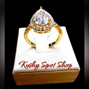 NWT ✨🍐 18k YG Vermeil Pear Cut Halo CZ 💎💍 Solitaire Ring sz 7
